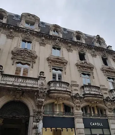 Hi Hotel
